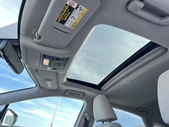 Used 2021 Silver Lexus 350 image 22
