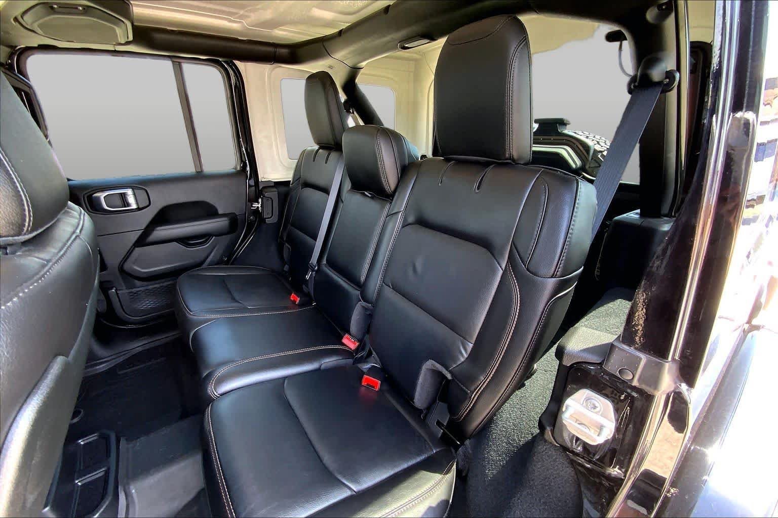Certified Used 2023 Black Clearcoat Jeep Rubicon 392 image 29
