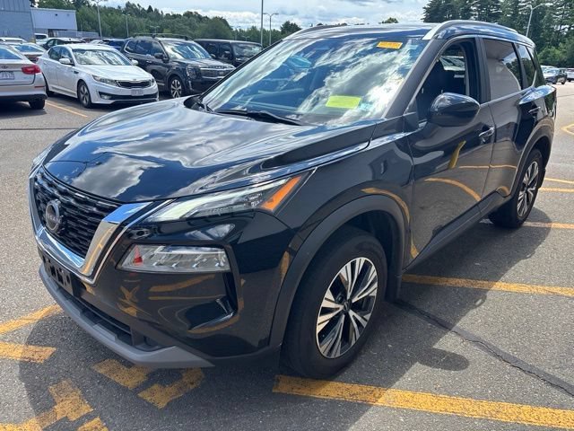 Used 2023 Super Black Nissan SV image 3