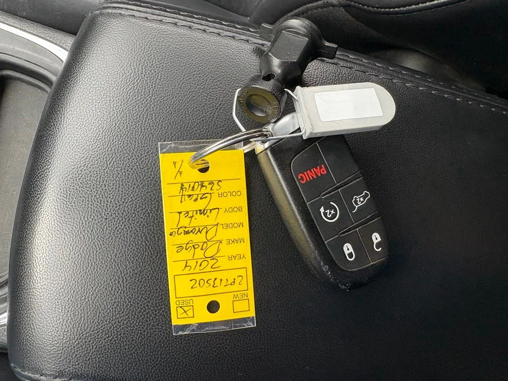 Used 2014 Crystal Metallic Dodge Limited image 12