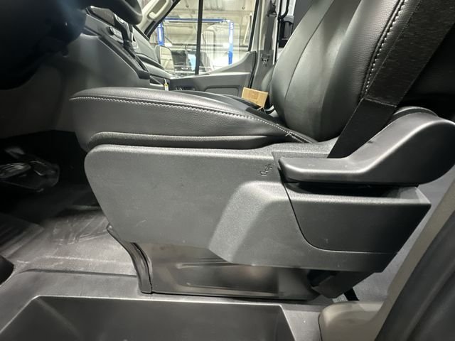 New 2026 Oxford White Ford Cargo Van image 18