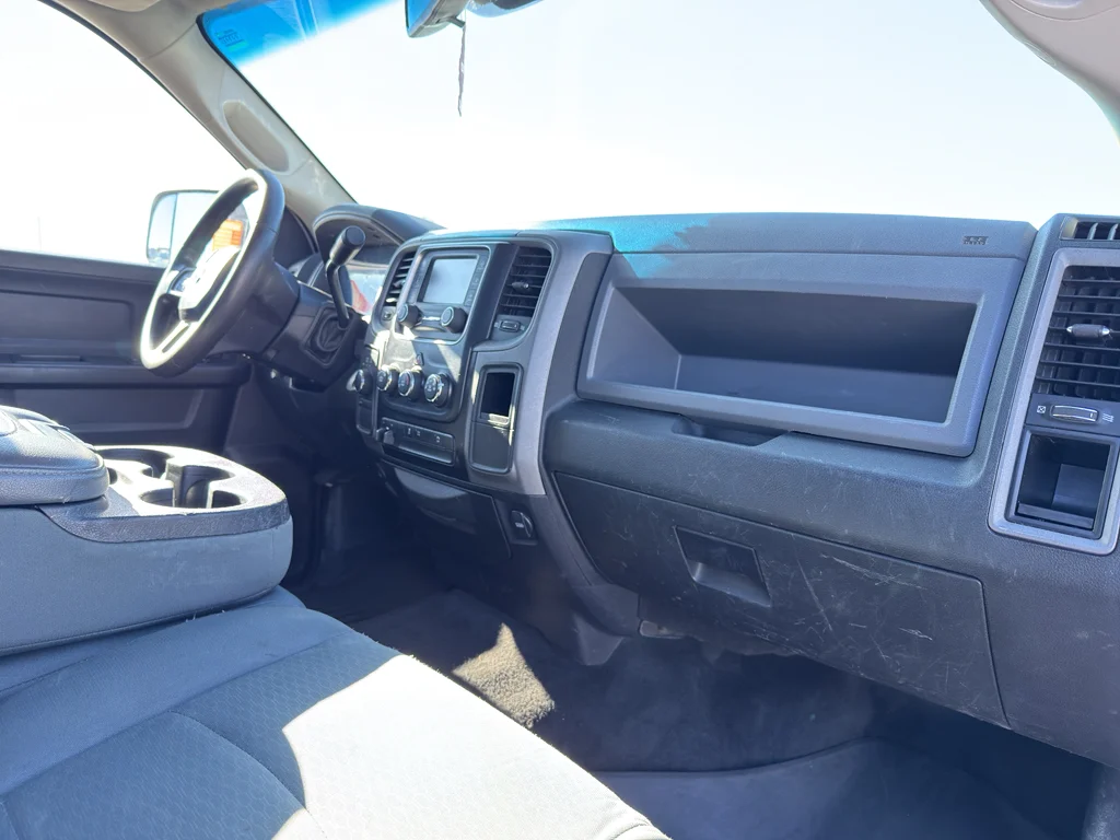Used 2015 Bright White Clearcoat Ram Tradesman image 19
