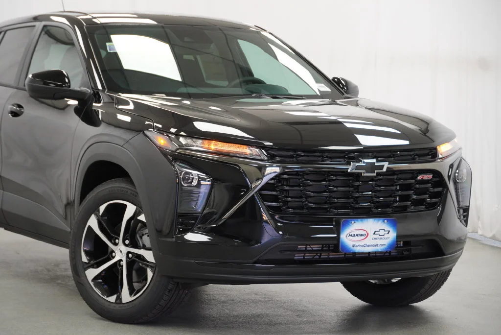 New 2026 Mosaic Black Metallic Chevrolet 1RS image 7