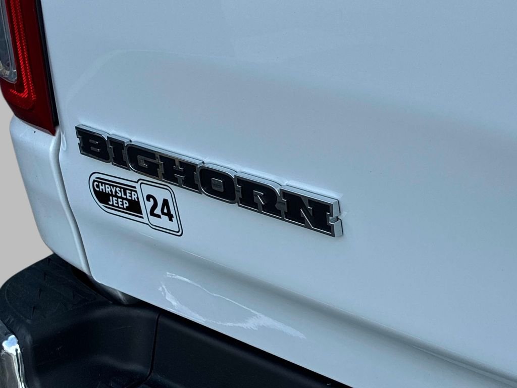 Used 2023 White Ram Big Horn/Lone Star image 12