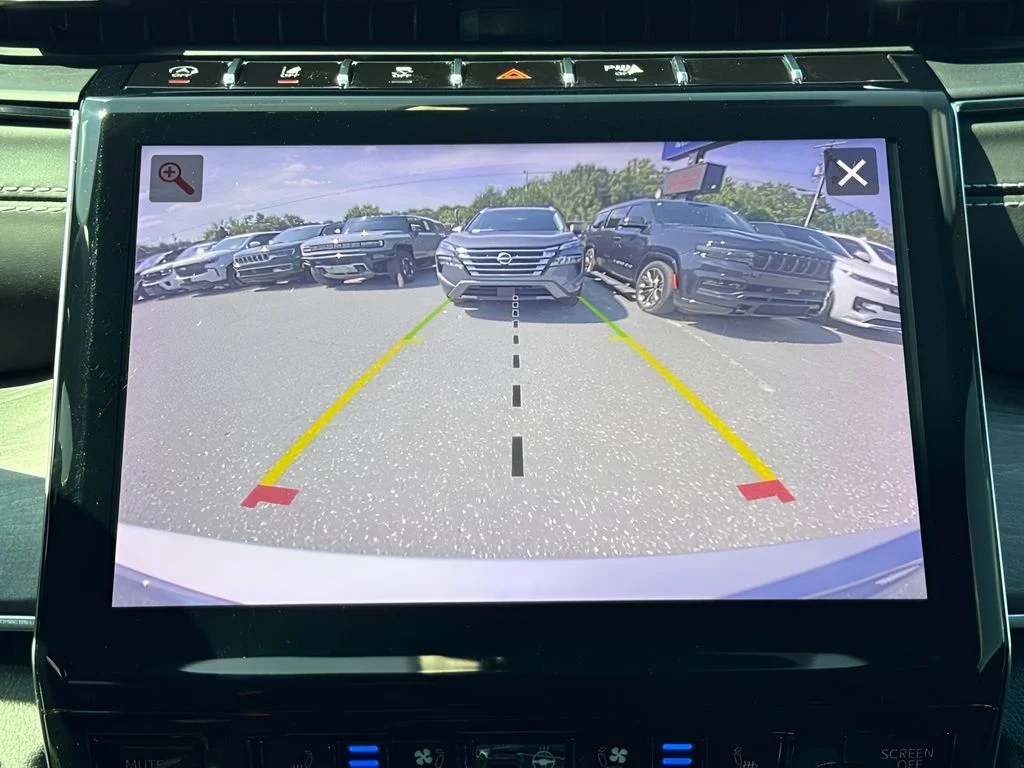 Used 2021 Silver Jeep Overland image 20