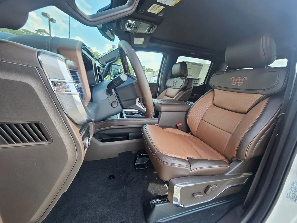New 2026 Star White Metallic Tri-Coat Ford F-250® King Ranch® image 4