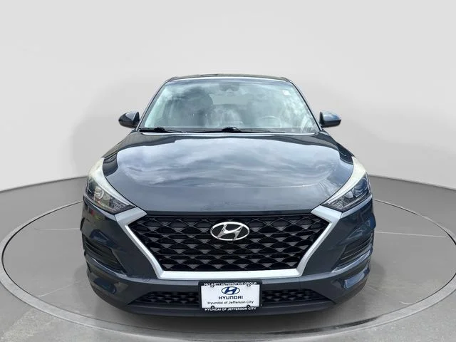 Used 2019 Blue Hyundai SE image 9