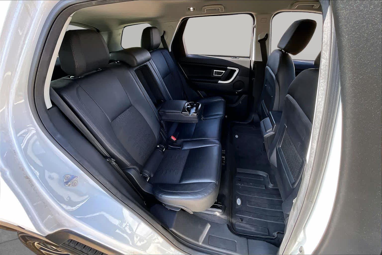 Used 2018 Fuji White Land Rover SE image 17
