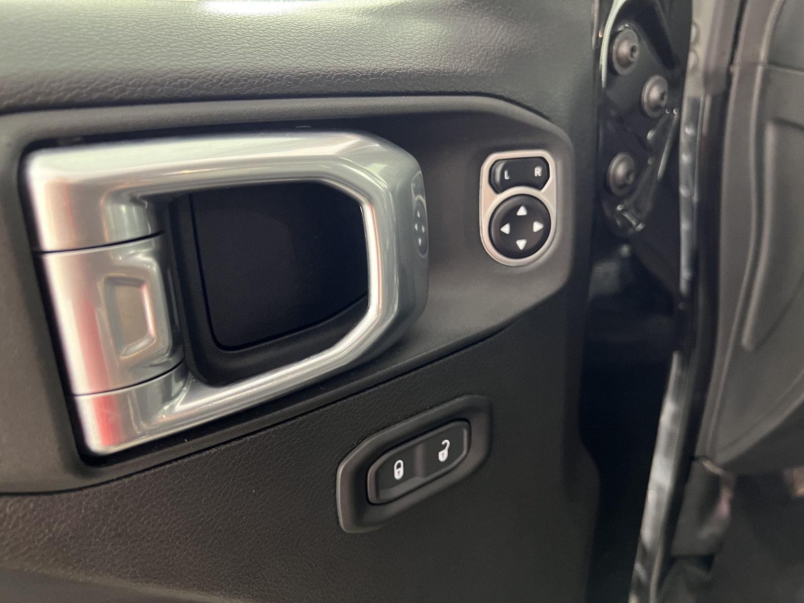 Used 2024 Black Clearcoat Jeep Rubicon image 12