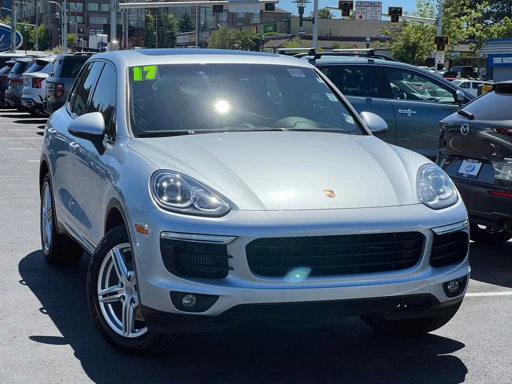 2017 Porsche Cayenne S's photo