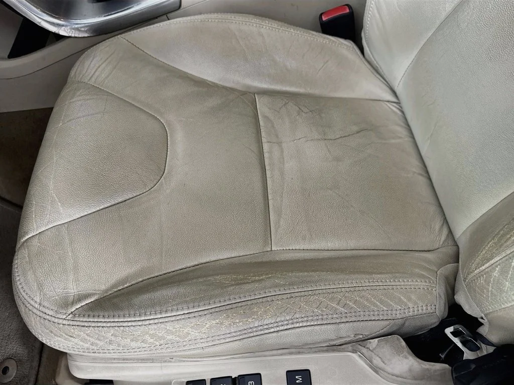 Used 2013 Red Volvo 3.2 image 21