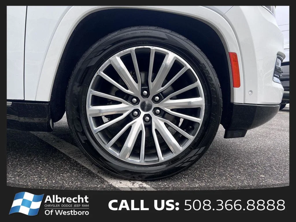 Used 2024 White Jeep Series III image 38