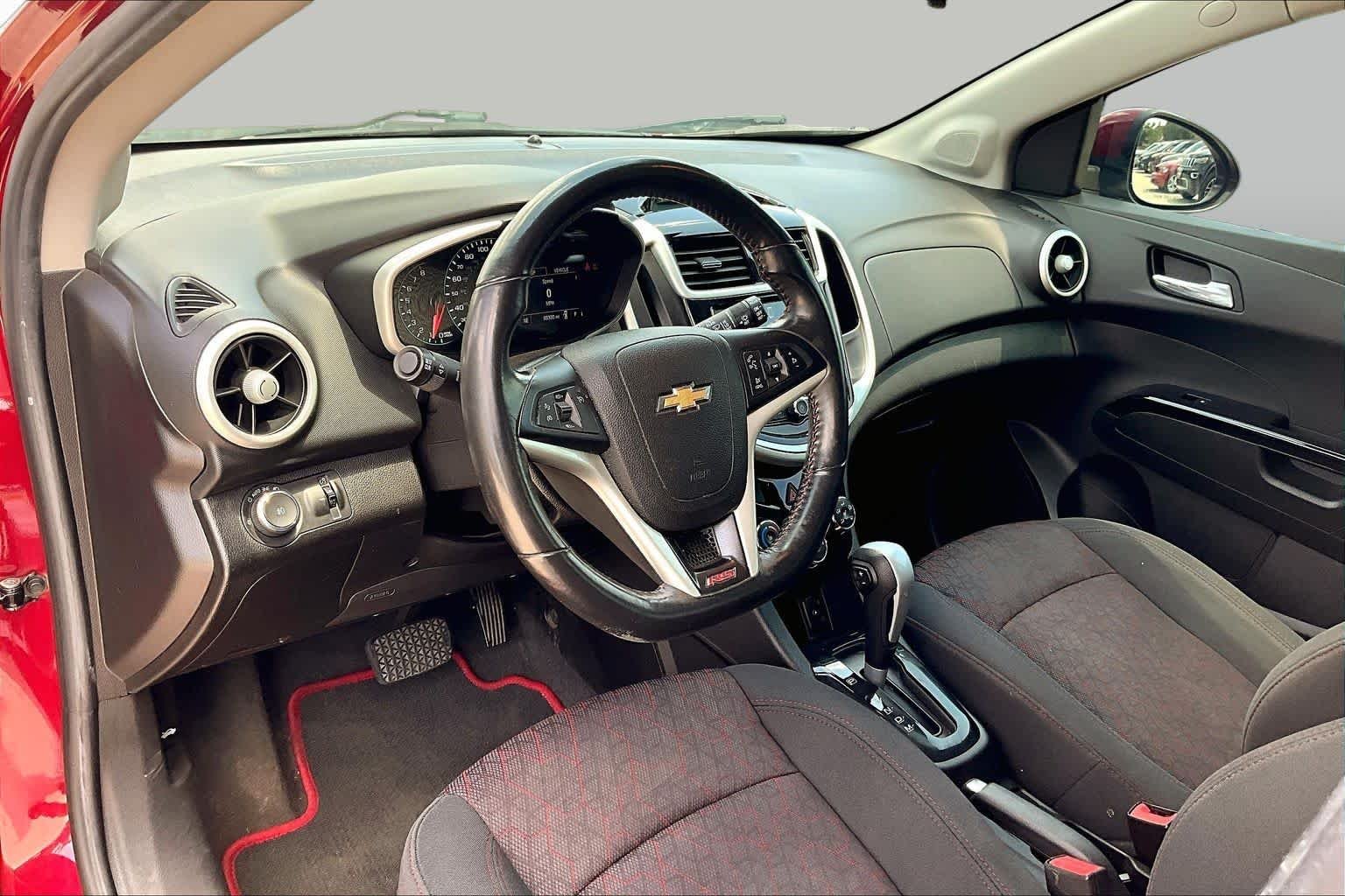 Used 2017 Cajun Red Tintcoat Chevrolet LT image 17