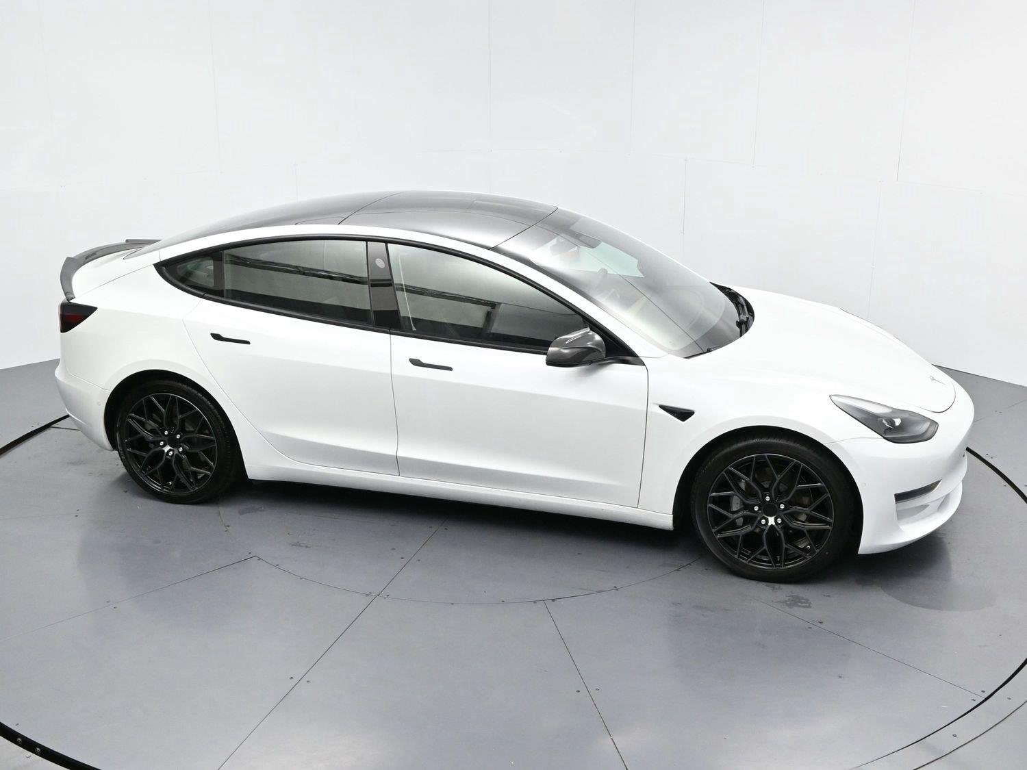Used 2021 Pearl White Multi-coat Tesla Standard Range Plus image 30