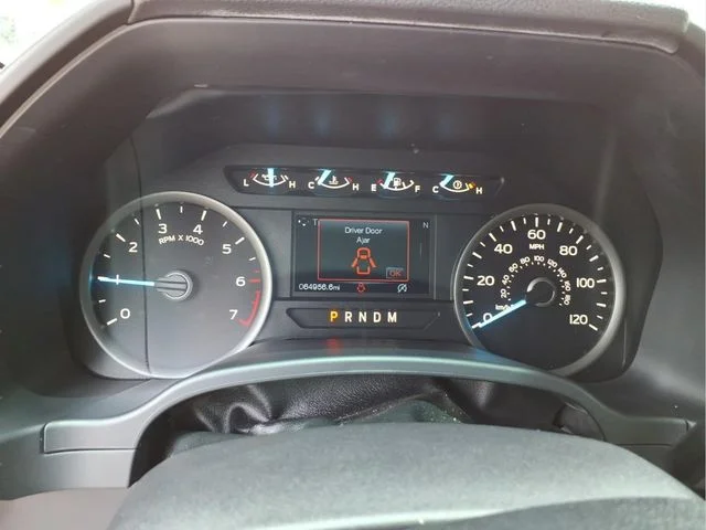 Used 2018 Gray Ford XLT image 22