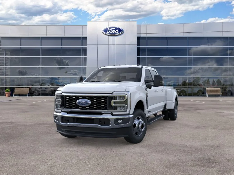 New 2026 Oxford White Ford Lariat image 27