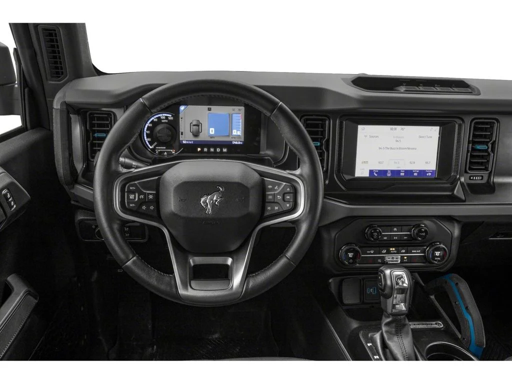 Used 2023 Oxford White Ford Black Diamond image 4