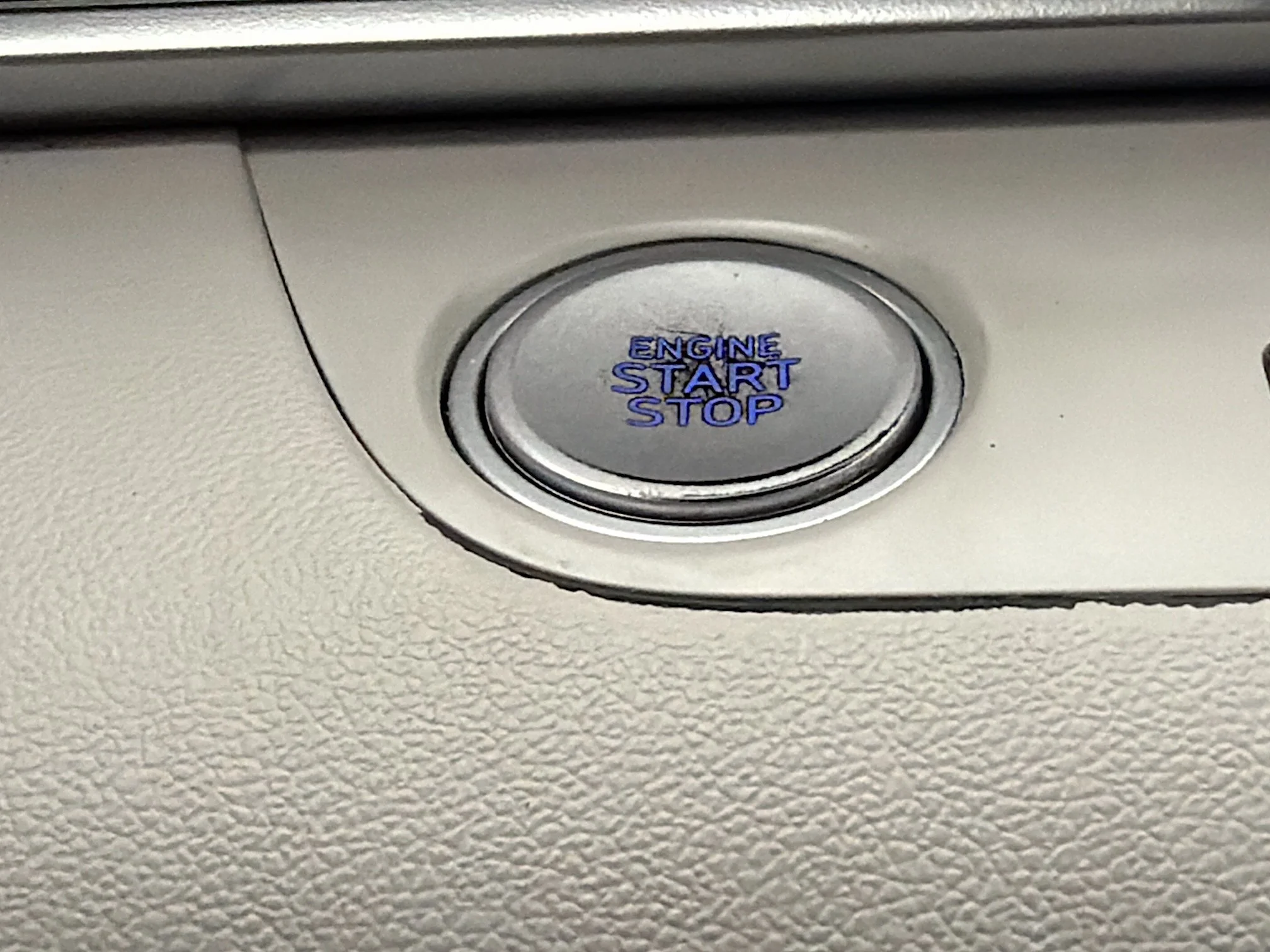 Used 2025 Intense Blue Hyundai Limited image 33