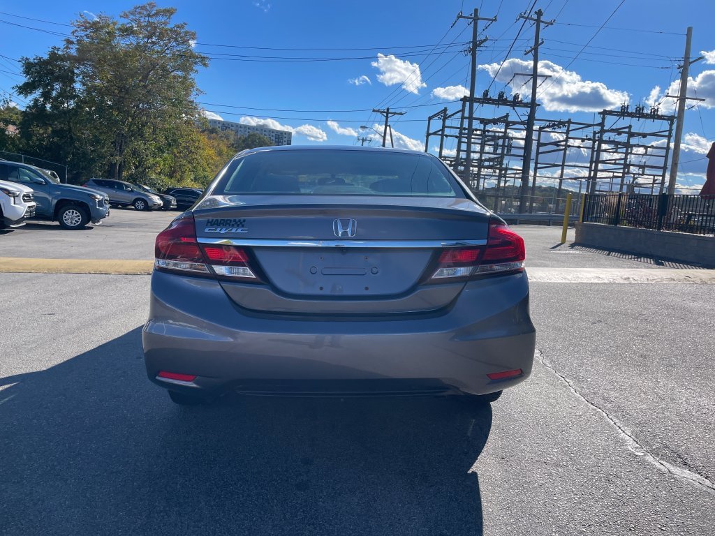 Used 2015 Gray Honda LX image 4