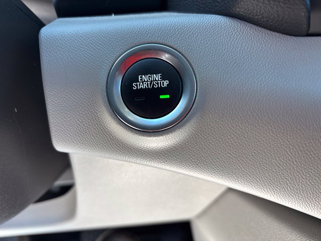 Used 2023 White GMC SLE image 32