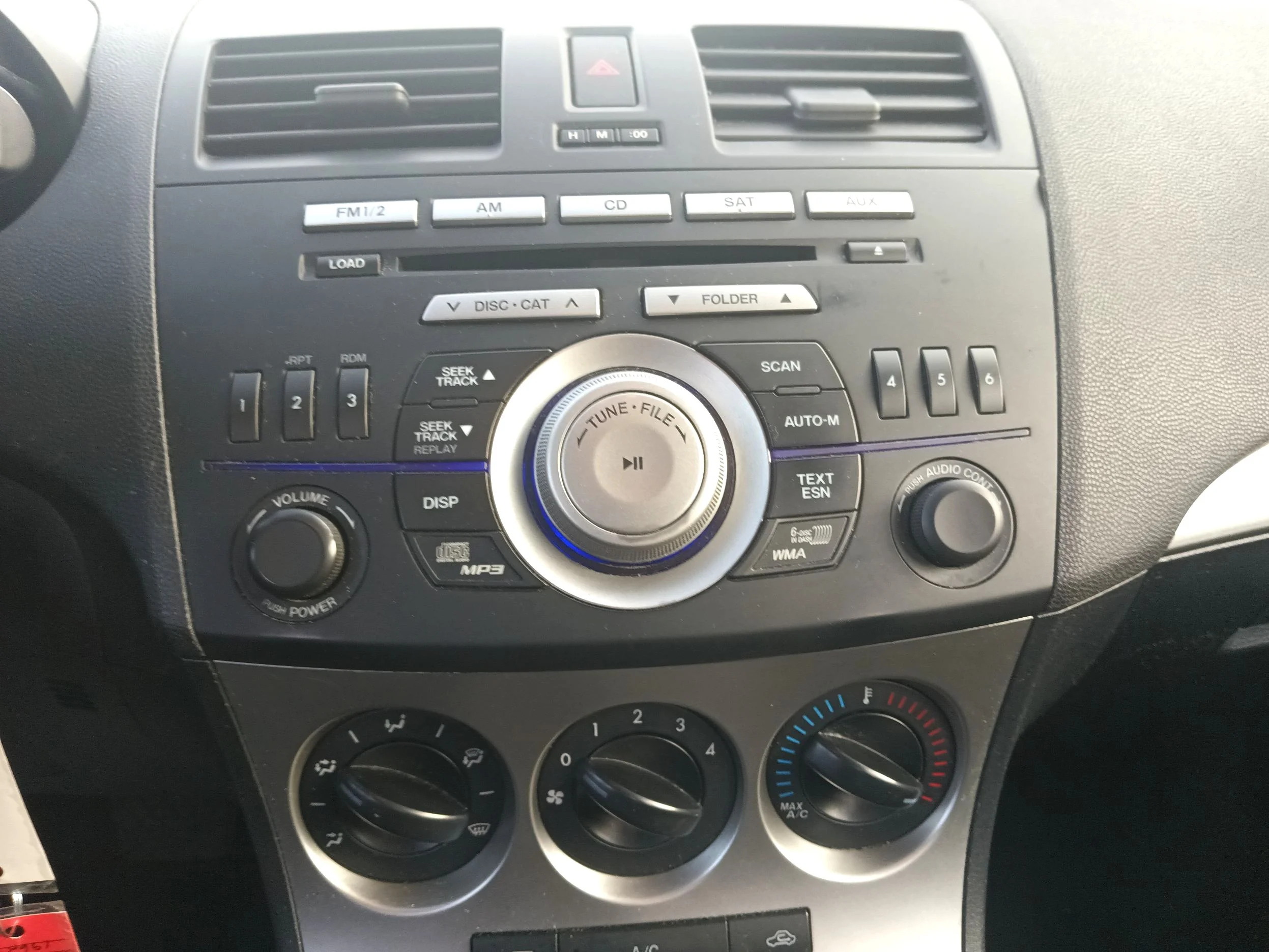 Used 2010 Silver Mazda i SV 4-Door image 13