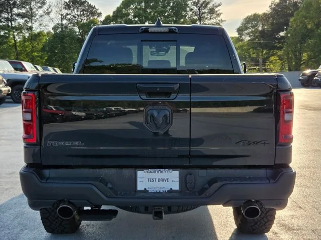 New 2026 Diamond Black Crystal Pearl-Coat Exterior Paint RAM Rebel image 7