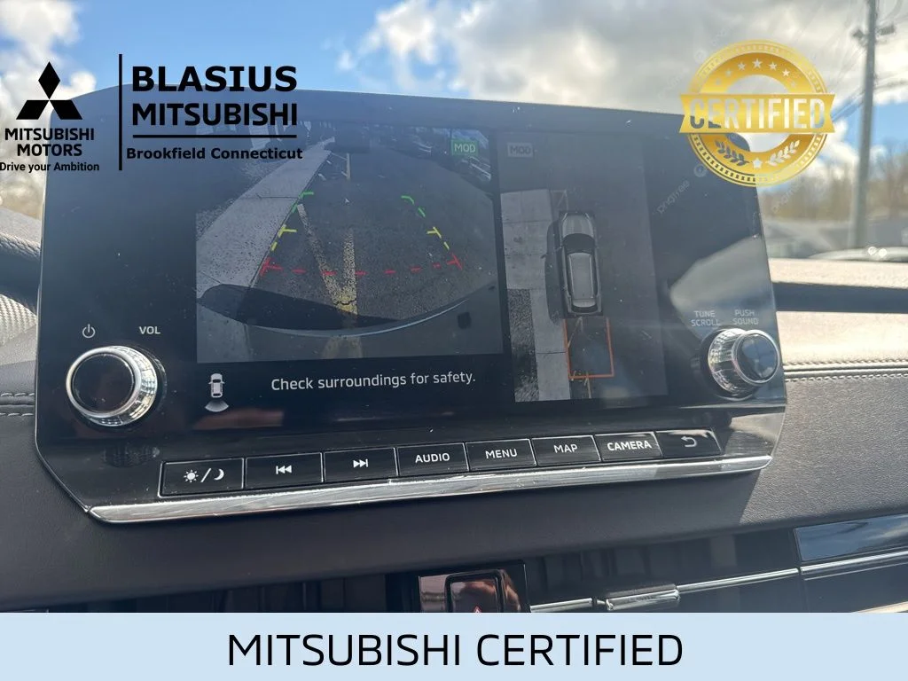 Certified Used 2024 Silver Mitsubishi SE image 24