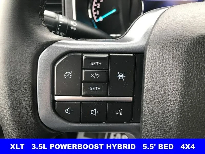 Certified Used 2023 Oxford White Ford XLT image 11
