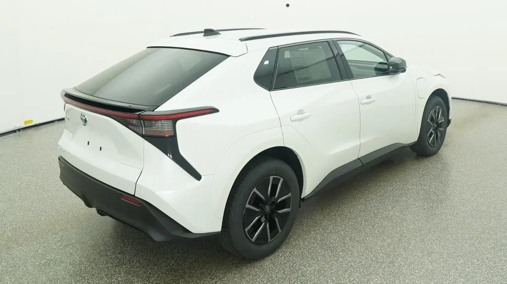New 2026 Wind Chill Pearl Toyota XLE image 45