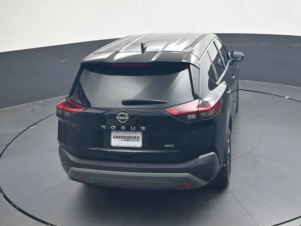 Used 2023 Black Nissan S image 25