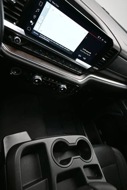2024 GMC Sierra 1500 SLT - Photo 21
