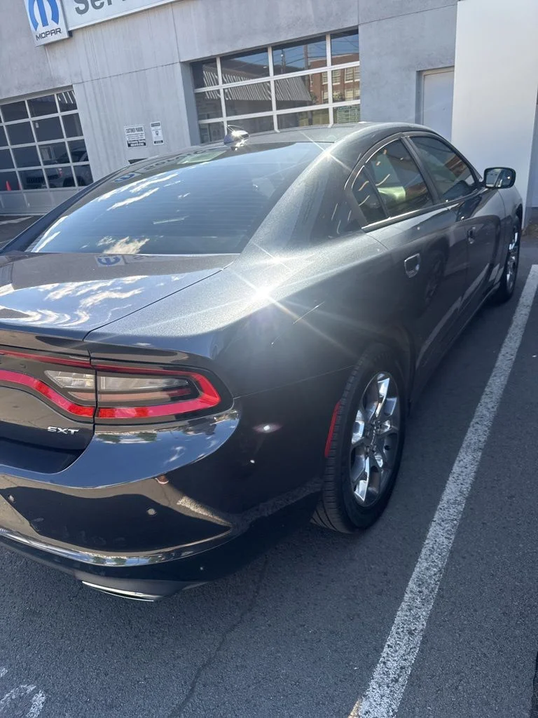 Used 2016 Gray Dodge SXT image 4