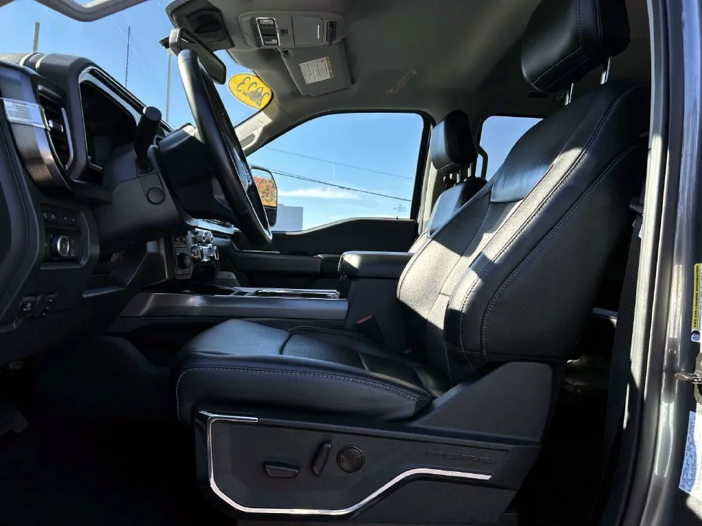 Used 2023 Gray Metallic Ford Lariat image 18