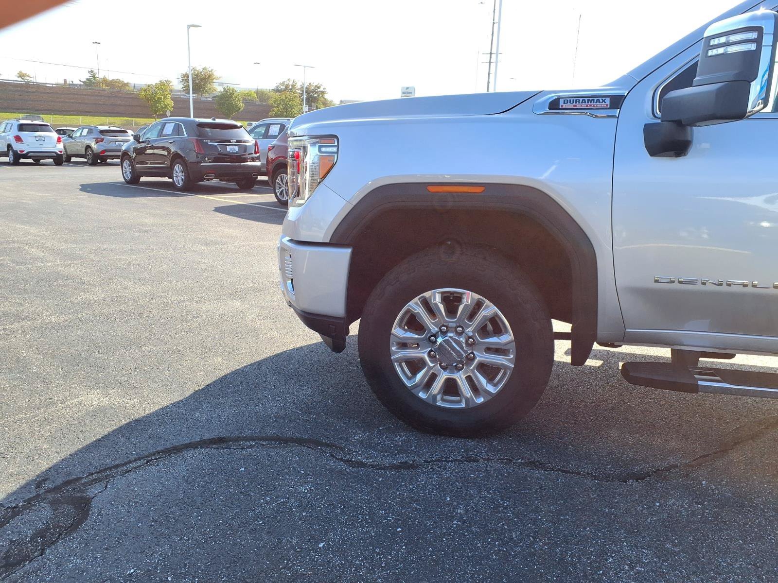 Used 2023 QUICKSILVER METALLIC GMC Denali image 24