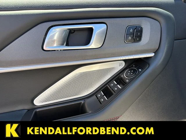 Certified Used 2025  Ford ST image 19