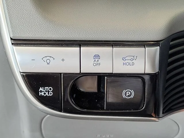 Used 2024 Blue Hyundai SEL image 14
