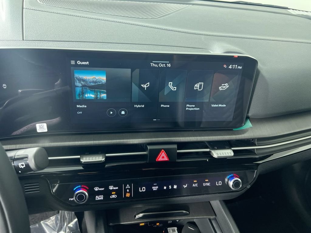 New 2026 Snow White Pearl Kia X-Line image 27