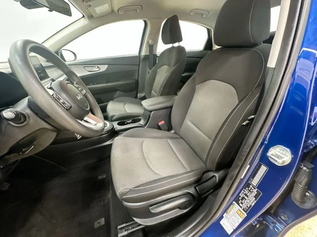 Used 2023 Blue Kia LXS image 14