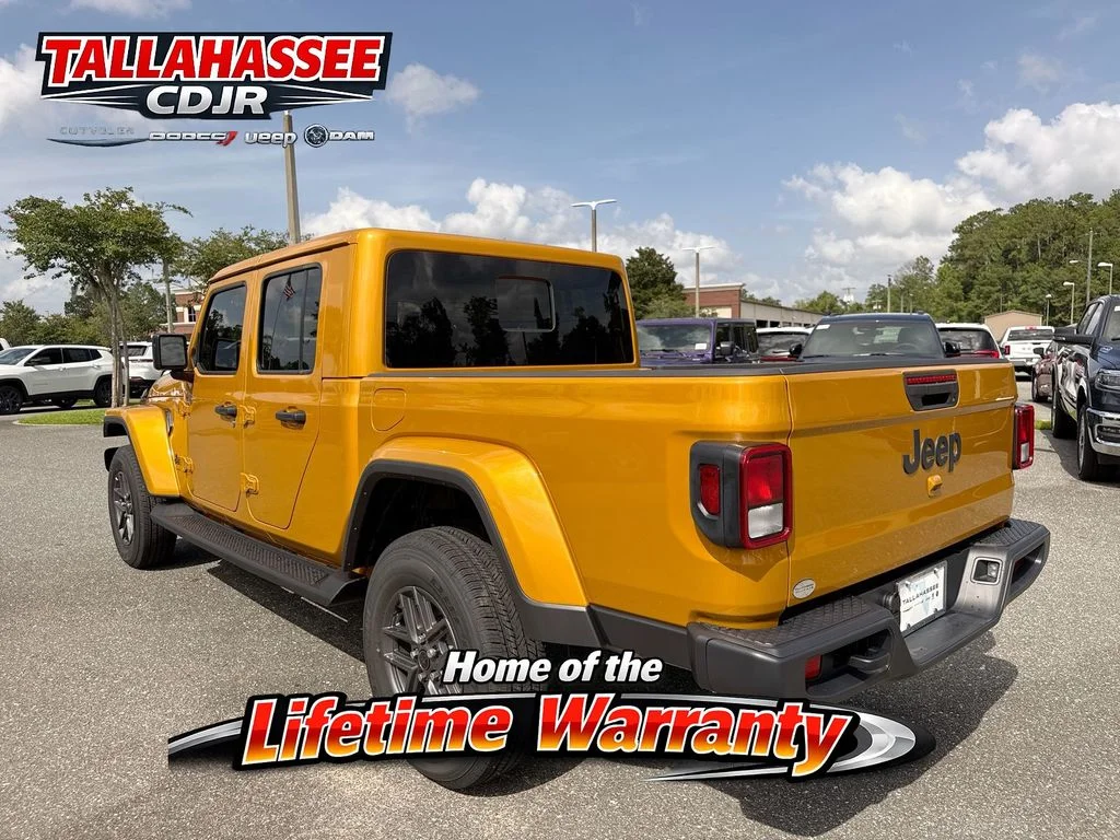 New 2026 Goldilocks Exterior Paint Jeep Sport S image 5