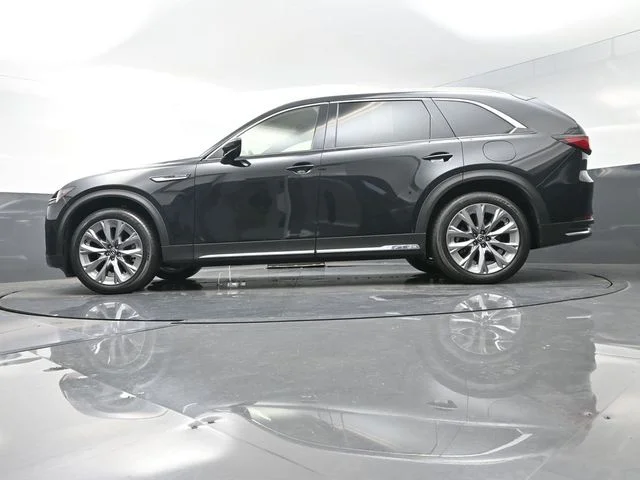 Used 2025 Black Mazda 3.3 Turbo Premium Plus image 33