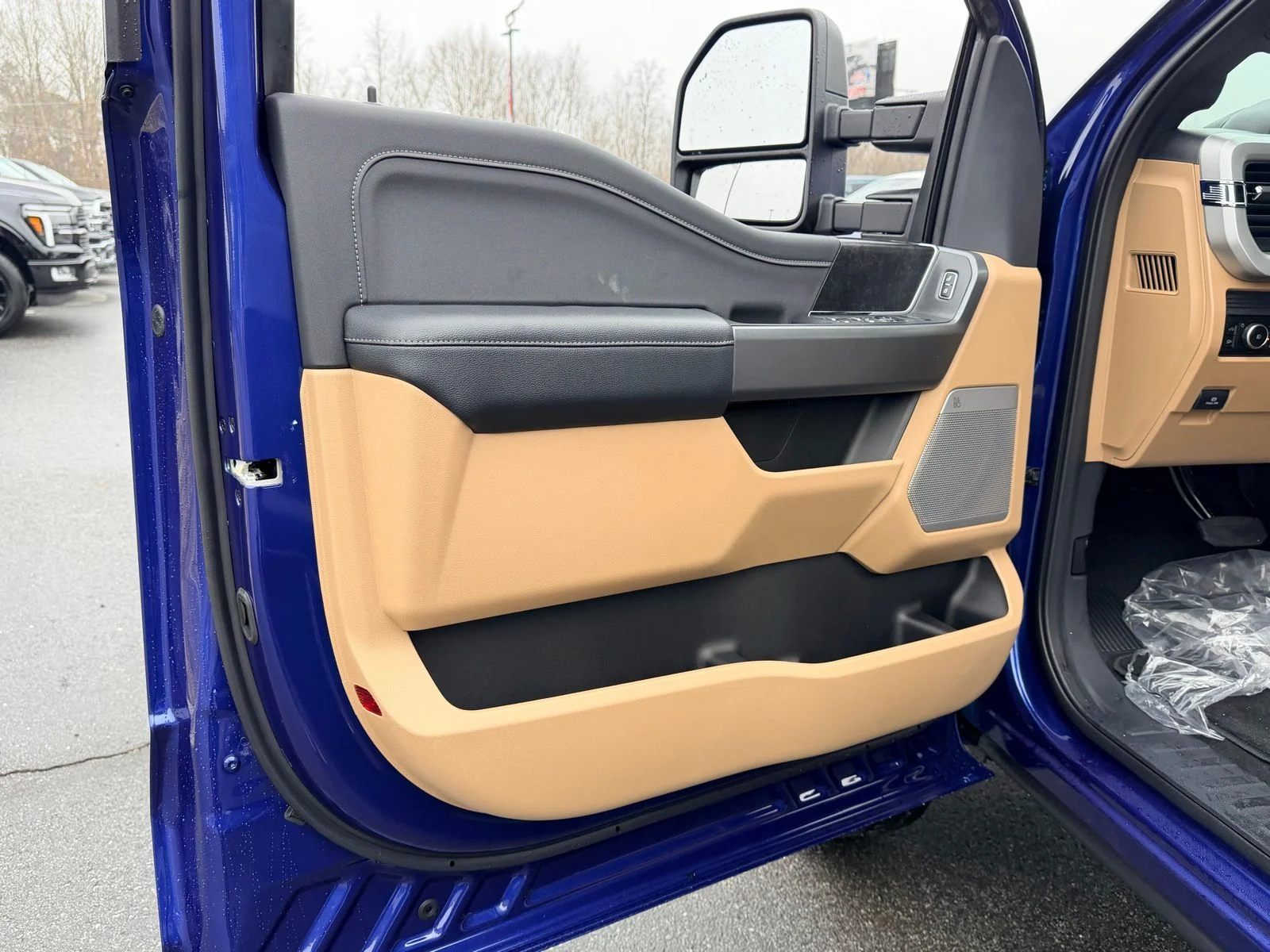 New 2026 Blue Ford XLT image 16