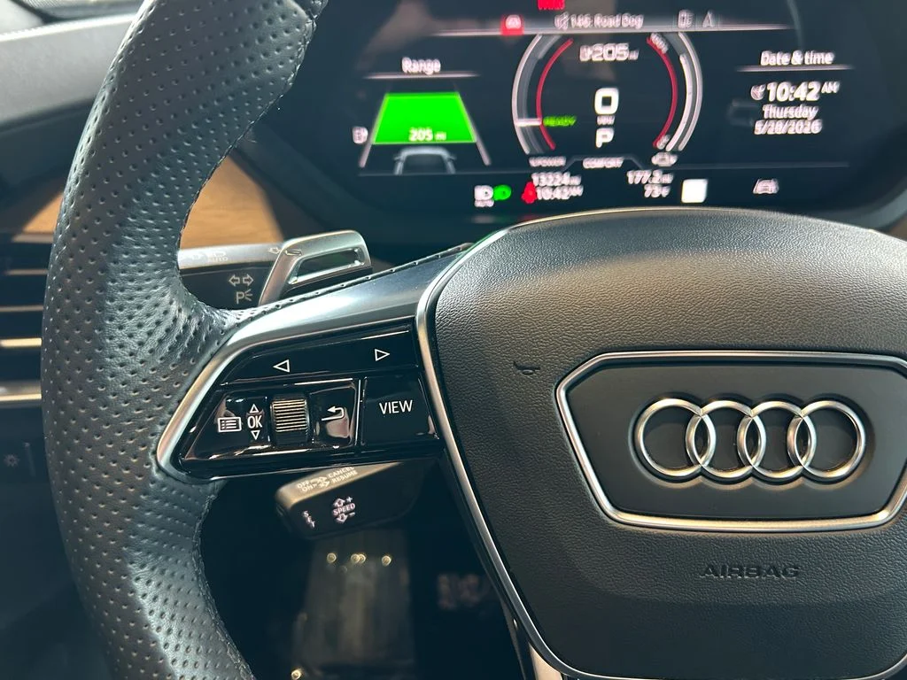 2023 Audi e-tron GT Premium Plus - Photo 19