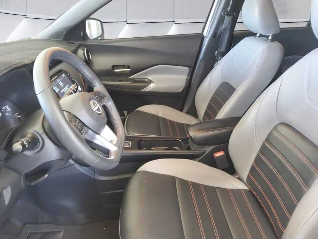 Used 2023 White Nissan SR image 7