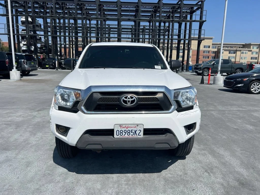 Used 2013  Toyota PreRunner image 2