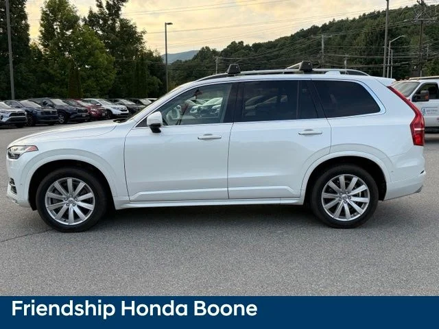 Used 2019 White Volvo T6 Momentum image 8