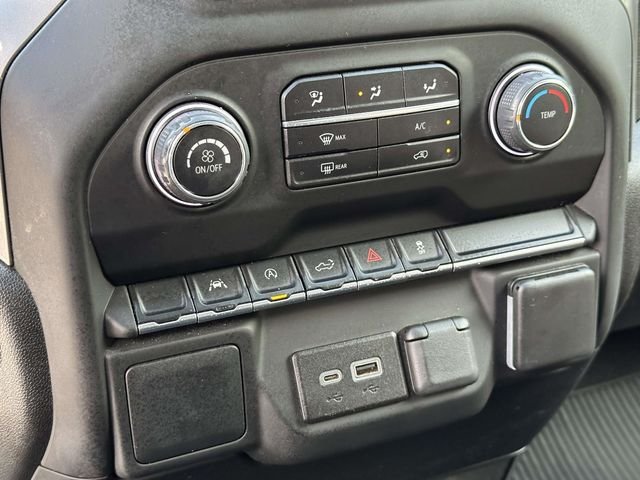 Used 2022 Silver Chevrolet Custom image 20