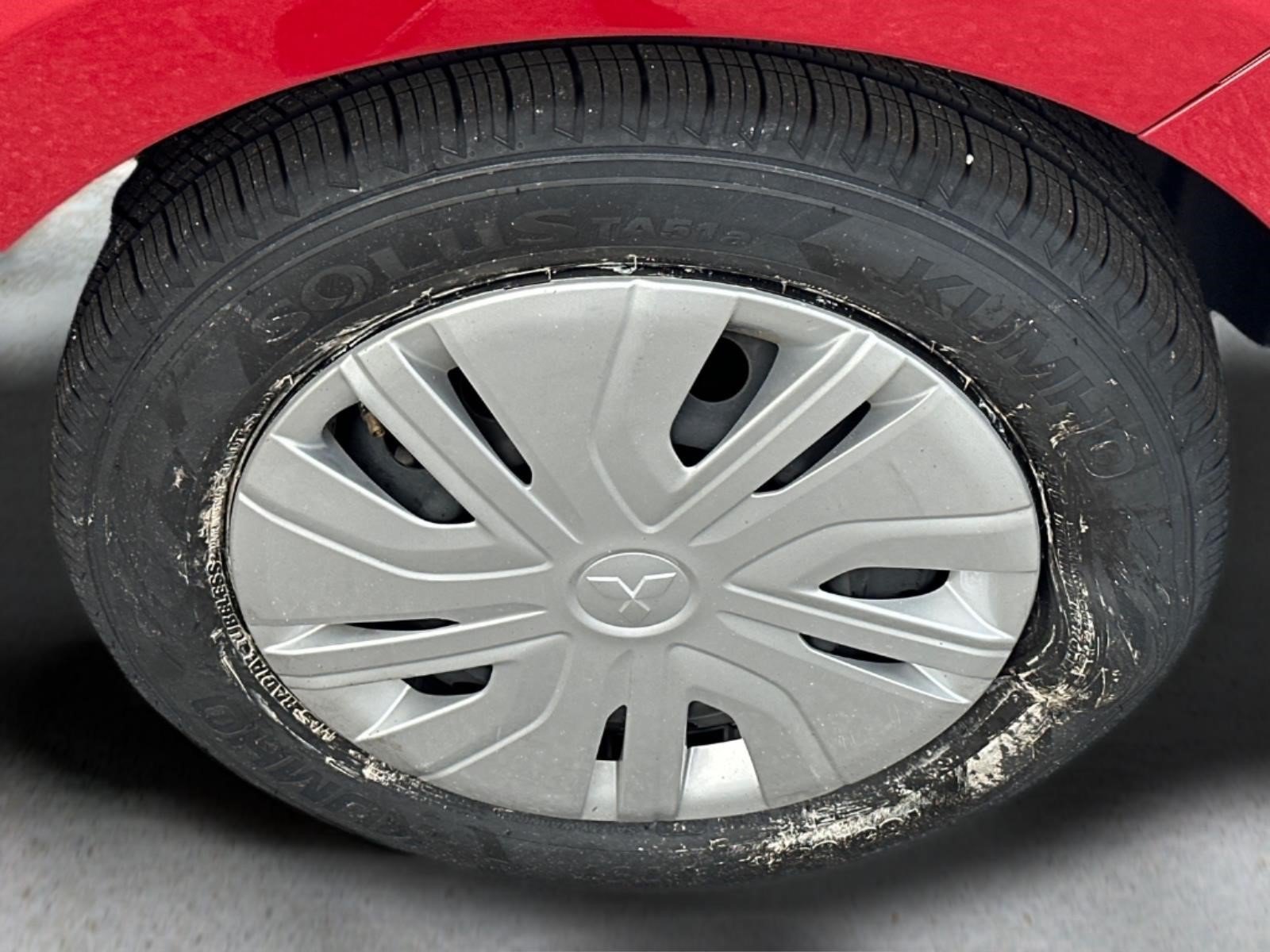 Used 2024 Wine Red Mitsubishi ES image 9