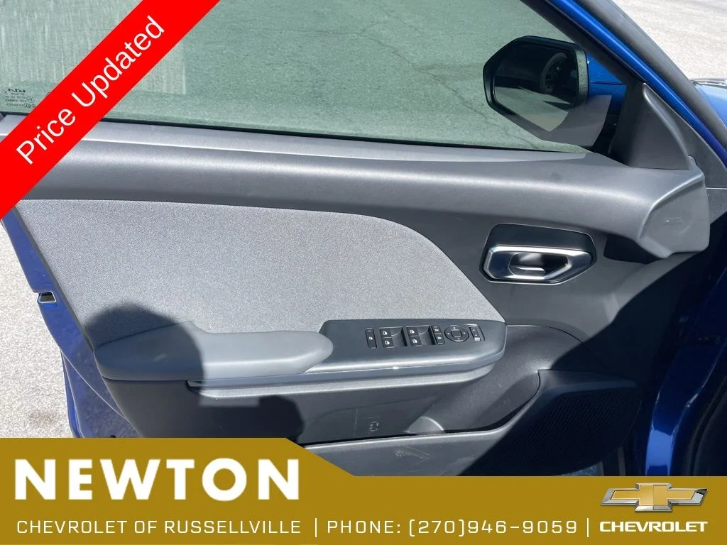 Used 2025 Deep Sea Blue Kia EX image 7