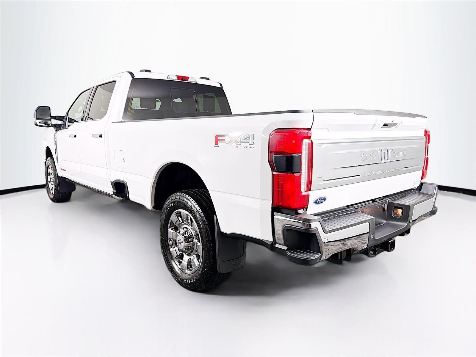 Used 2024 Oxford White Ford King Ranch image 5