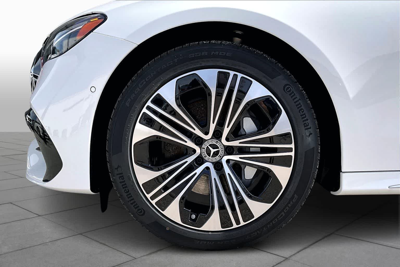 New 2026 Polar White Mercedes-Benz E 350 image 21